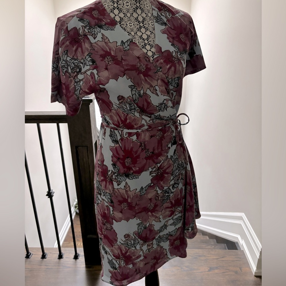 ARITZIA BABATON WALLACE BABY BLUE PURPLE FLORAL WRAP DRESS - Size XS